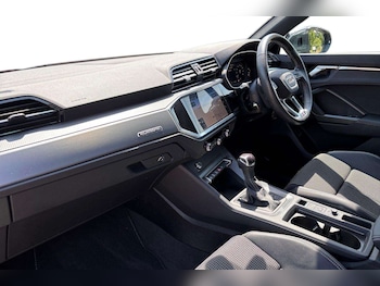 Used Audi Q3 2024 for sale - 79161197: Photo