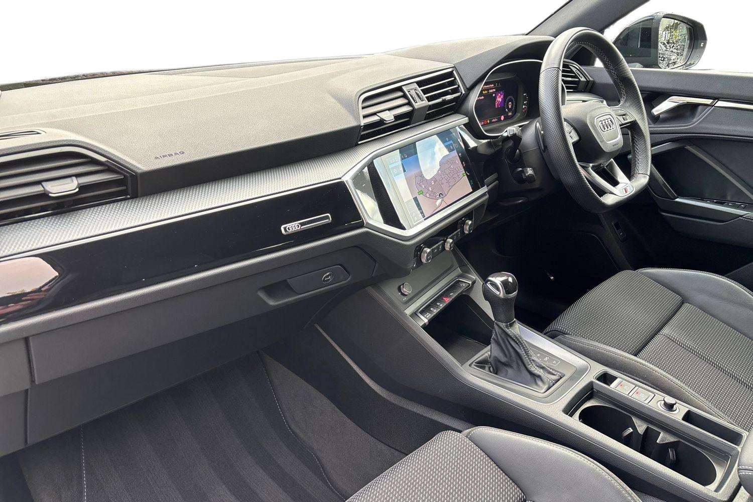 Used Audi Q3 2022 for sale - 76316128: Photo 2