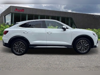 Used Audi Q3 2023 for sale - 75461071: Photo