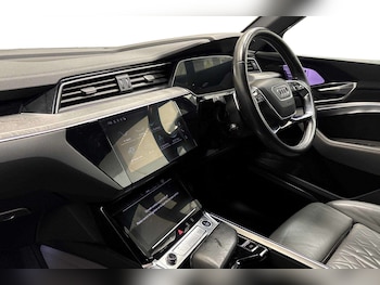 Used Audi e-tron 2021 for sale - 77787104: Photo
