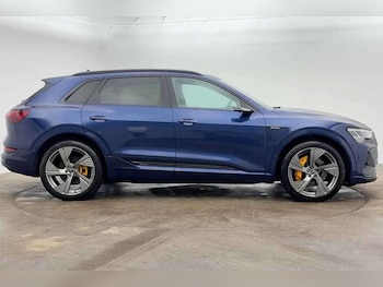 Used Audi e-tron 2021 for sale - 77787104: Photo