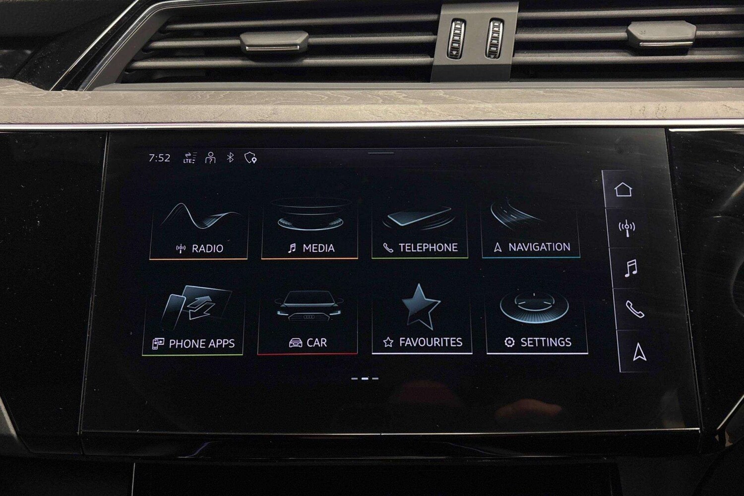 Used Audi e-tron 2021 for sale - 77787104: Photo 8