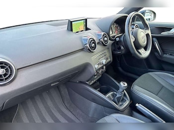 Used Audi A1 2018 for sale - 76442410: Photo