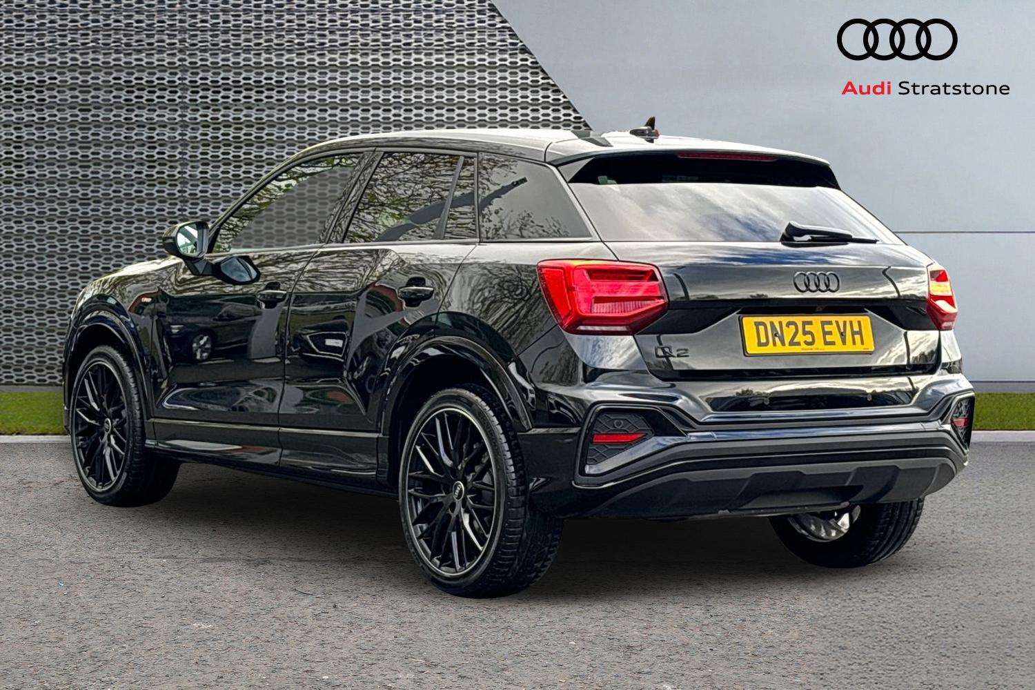 Used Audi Q2 2025 for sale - 76774132: Photo 3