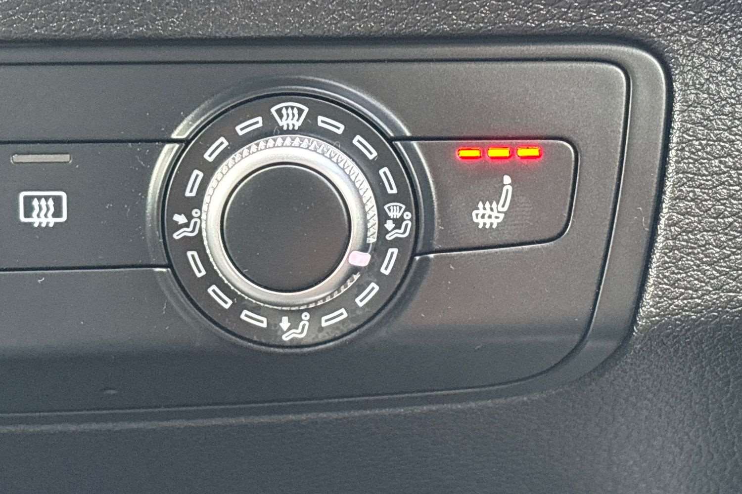 Used Audi Q2 2025 for sale - 76774132: Photo 30