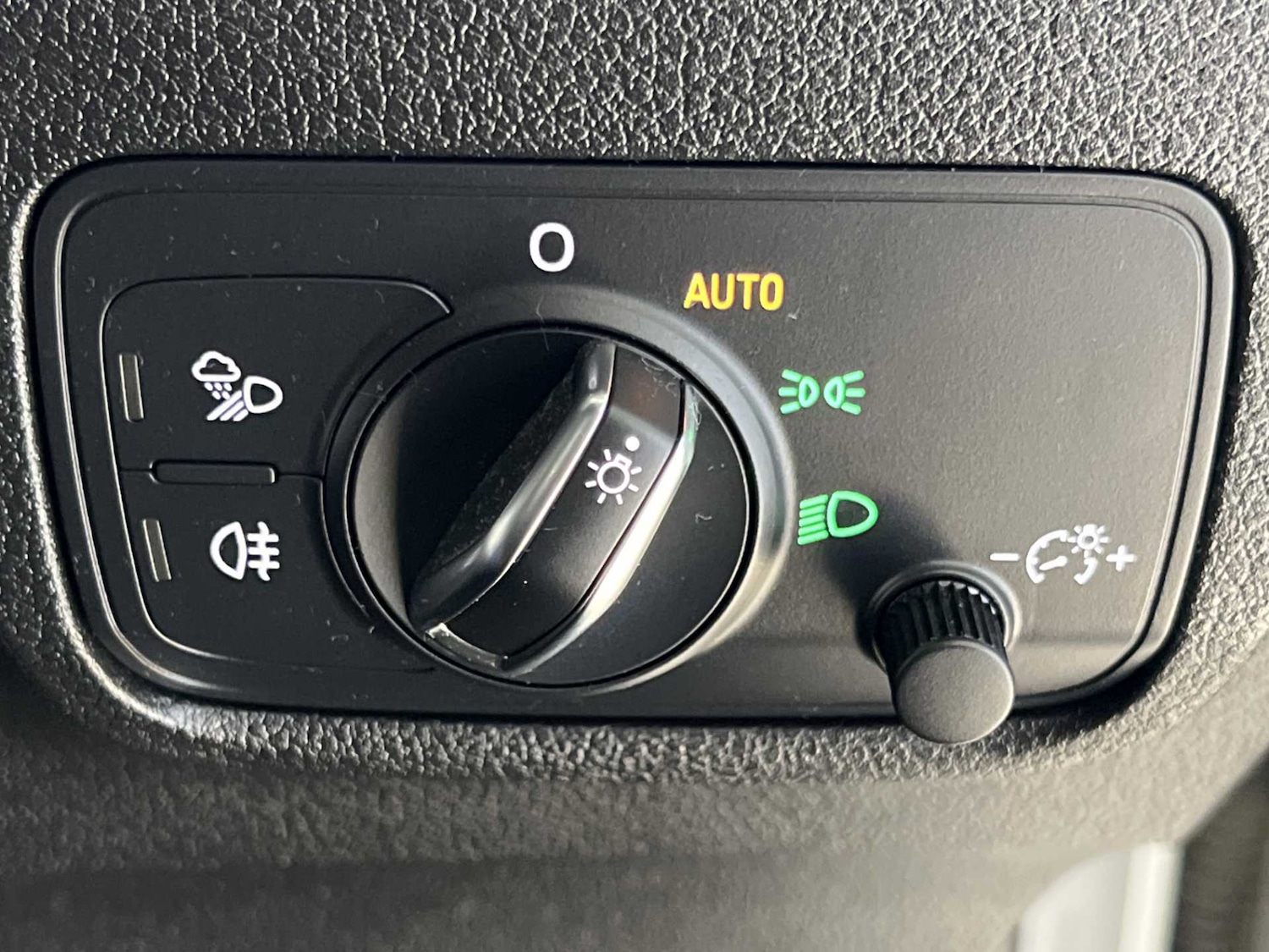 Used Audi Q2 2019 for sale - 76141895: Photo 33