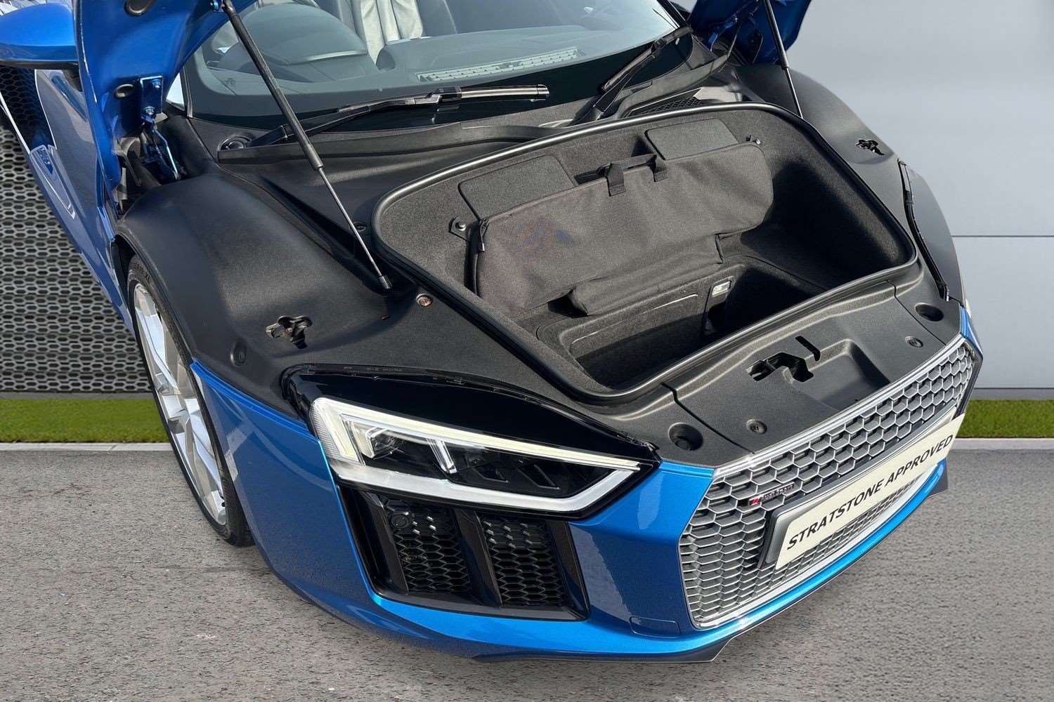 Used Audi R8 2017 for sale - 77661303: Photo 14