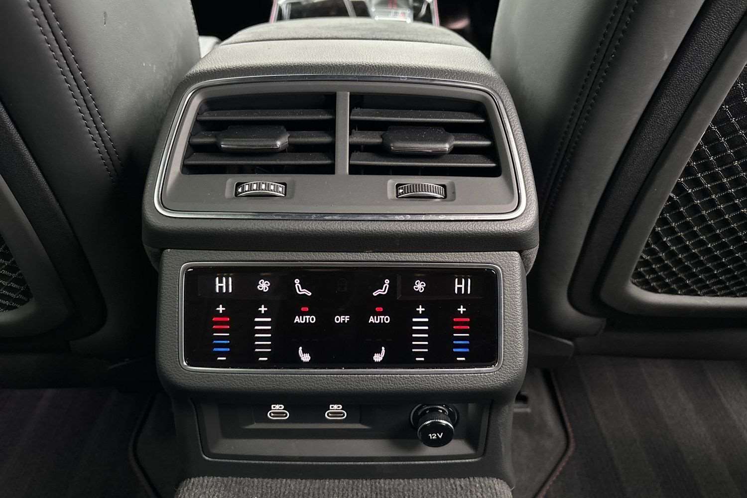 Used Audi RS6 2024 for sale - 77698943: Photo 24