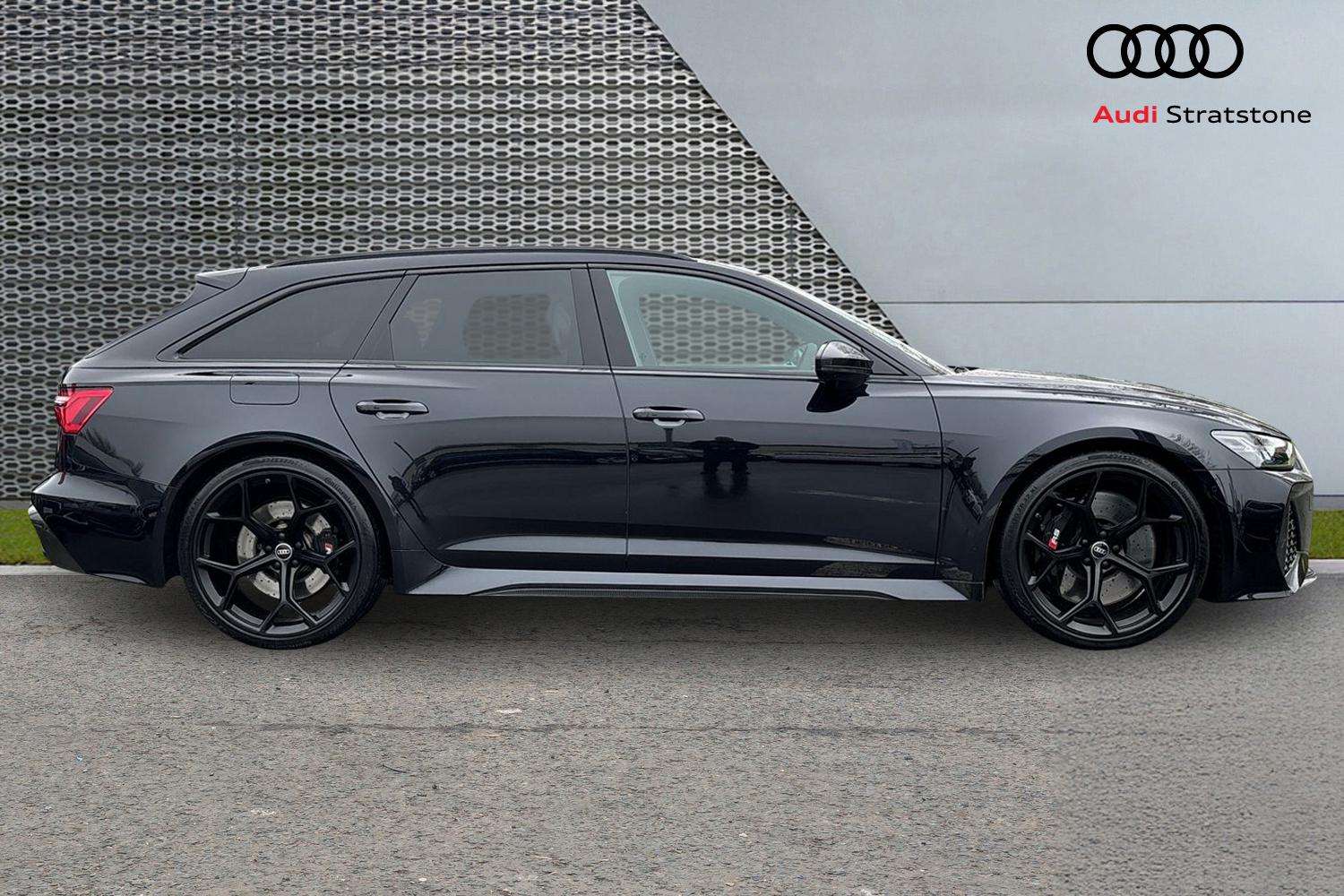 Used Audi RS6 2024 for sale - 77698943: Photo 4