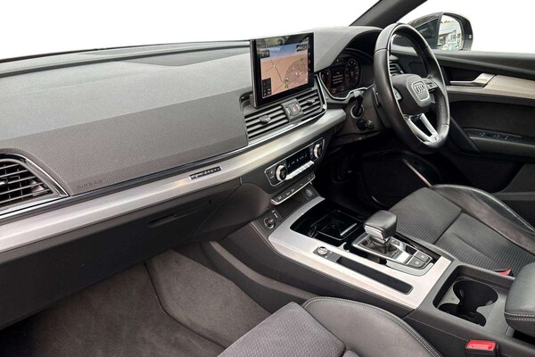 Used Audi Q5 2021 for sale - 76339645: Photo 2