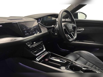 Used Audi RS e-tron GT 2022 for sale - 77913648: Photo