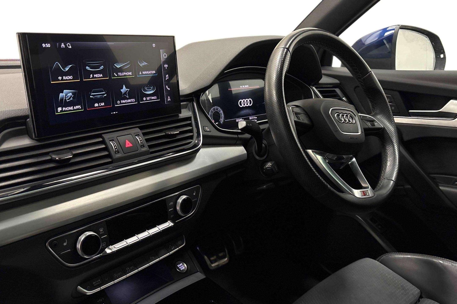 Used Audi Q5 2021 for sale - 77032252: Photo 2