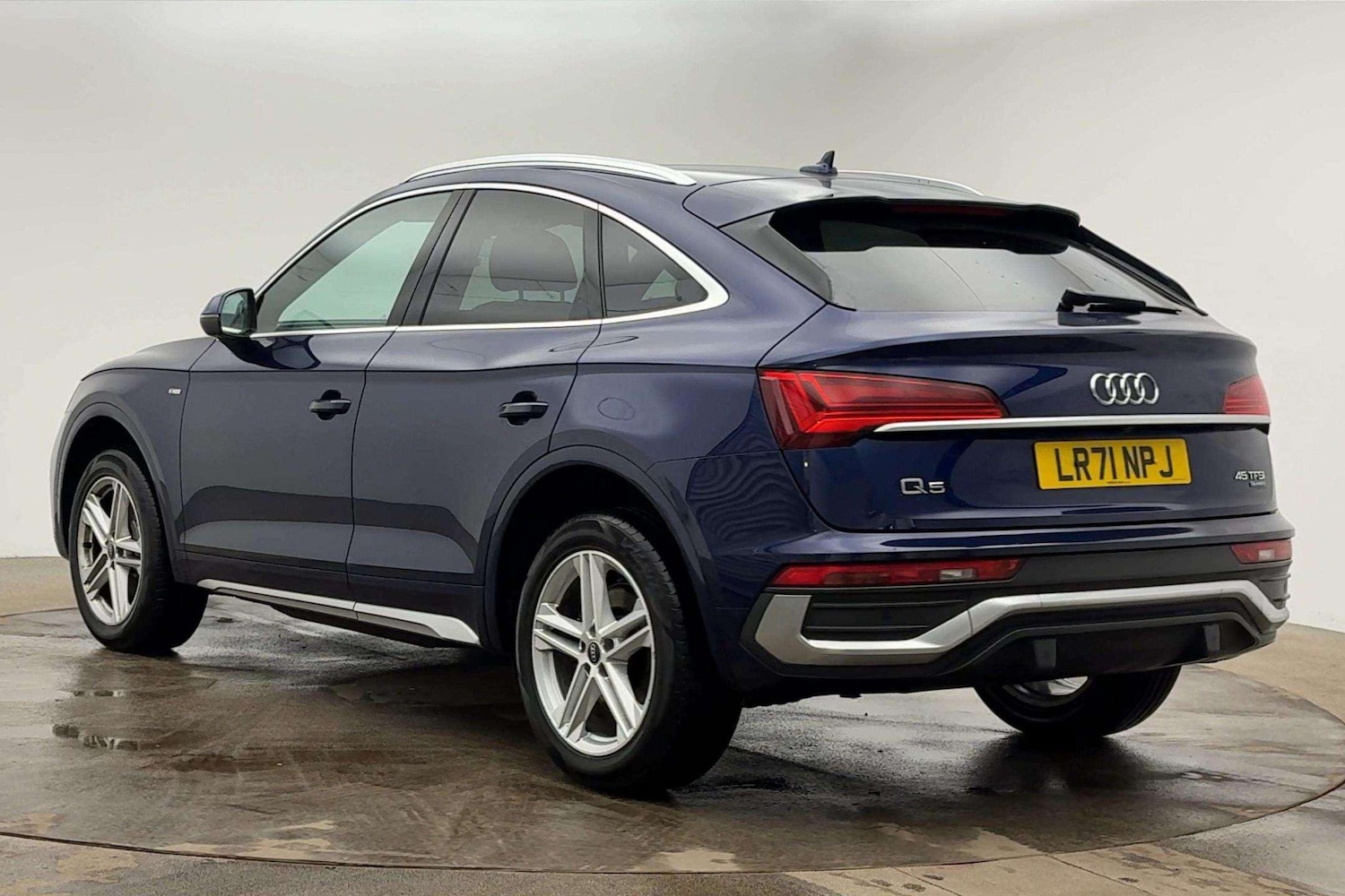 Used Audi Q5 2021 for sale - 77032252: Photo 3