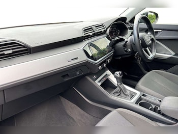 Used Audi Q3 2023 for sale - 78960801: Photo