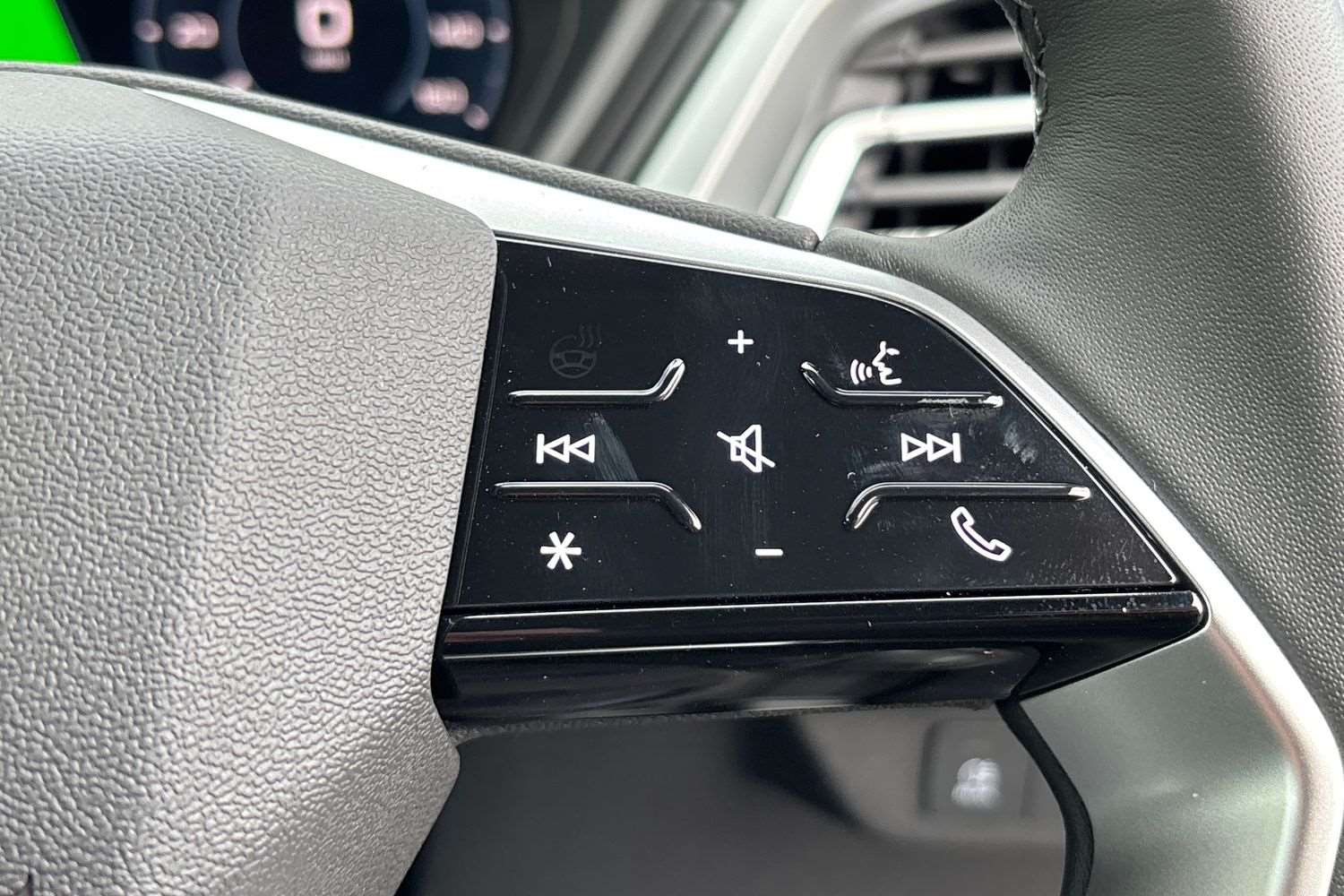 Used Audi Q4 e-tron 2025 for sale - 76774311: Photo 17