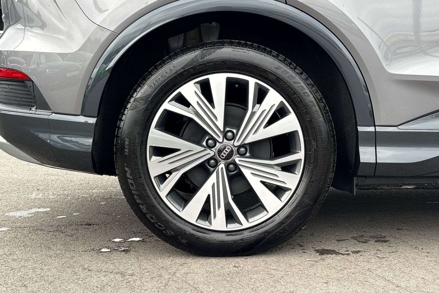 Used Audi Q4 e-tron 2025 for sale - 76774311: Photo 9