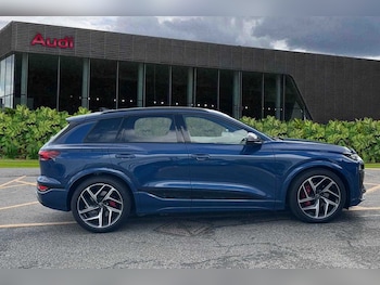 Used Audi Q6 e-tron 2024 for sale - 74716924: Photo