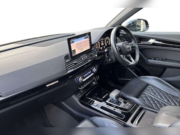 Used Audi Q5 2021 for sale - 76955304: Photo