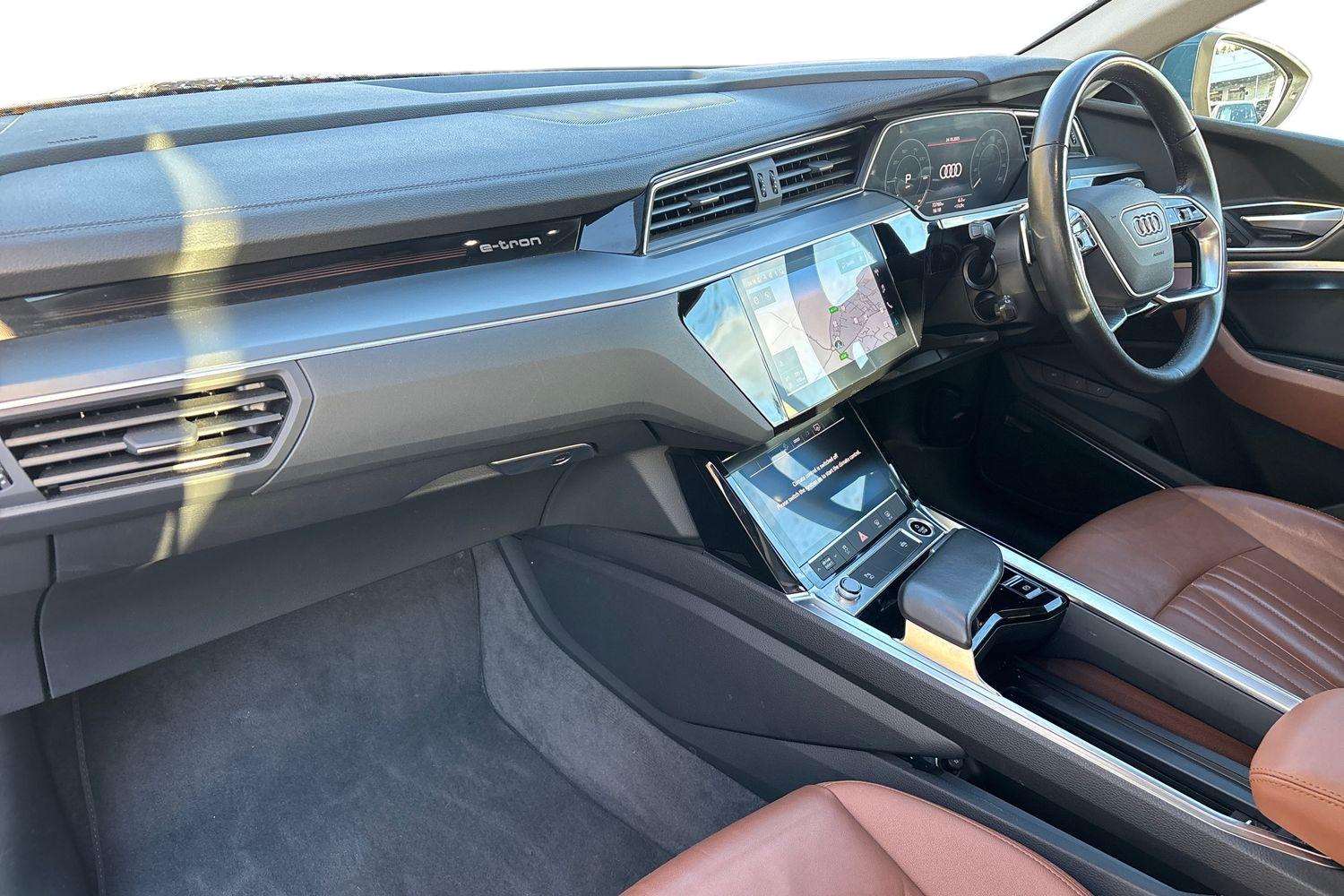 Used Audi e-tron 2021 for sale - 76540800: Photo 2