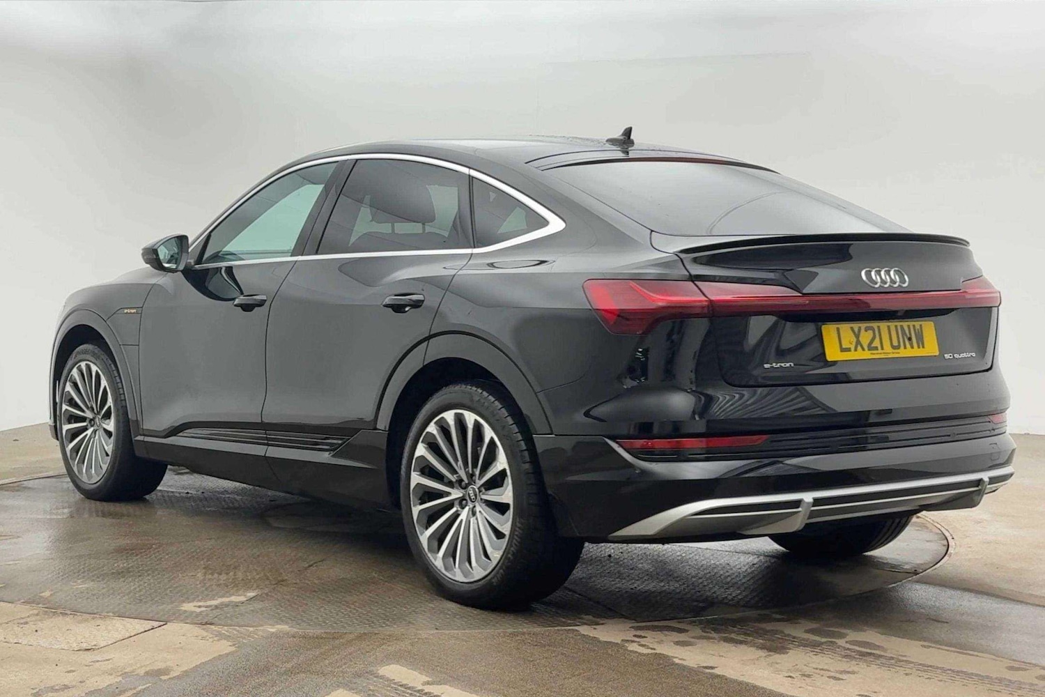 Used Audi e-tron 2021 for sale - 77601288: Photo 3