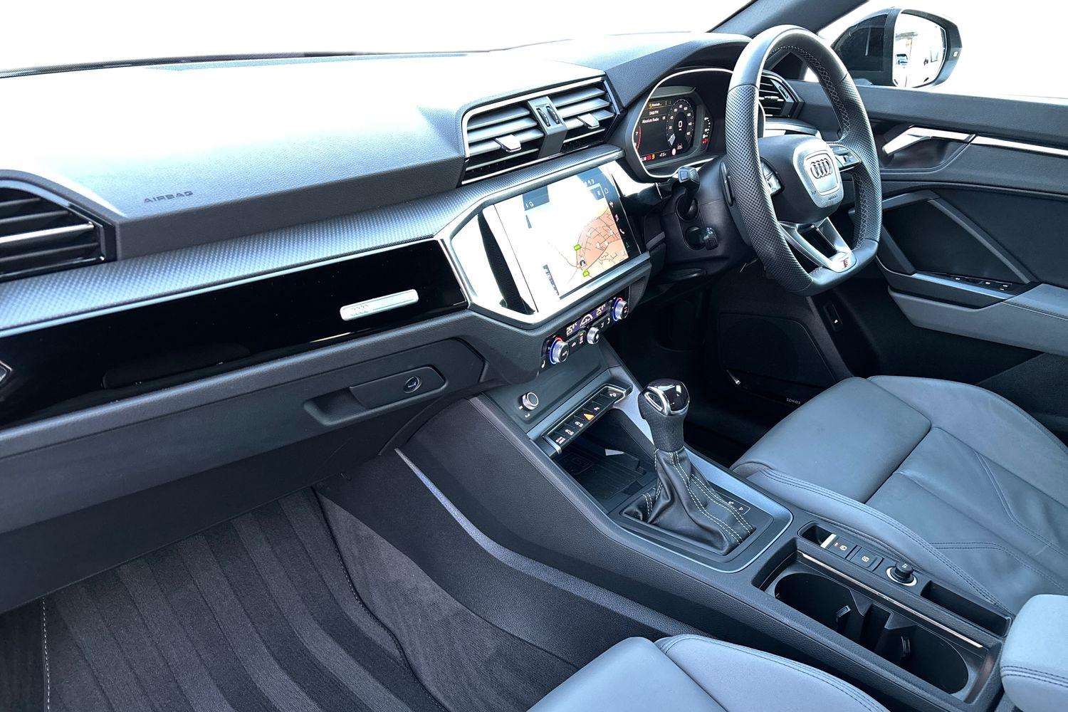 Used Audi Q3 2025 for sale - 76842957: Photo 2