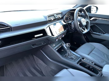 Used Audi Q3 2025 for sale - 76842957: Photo