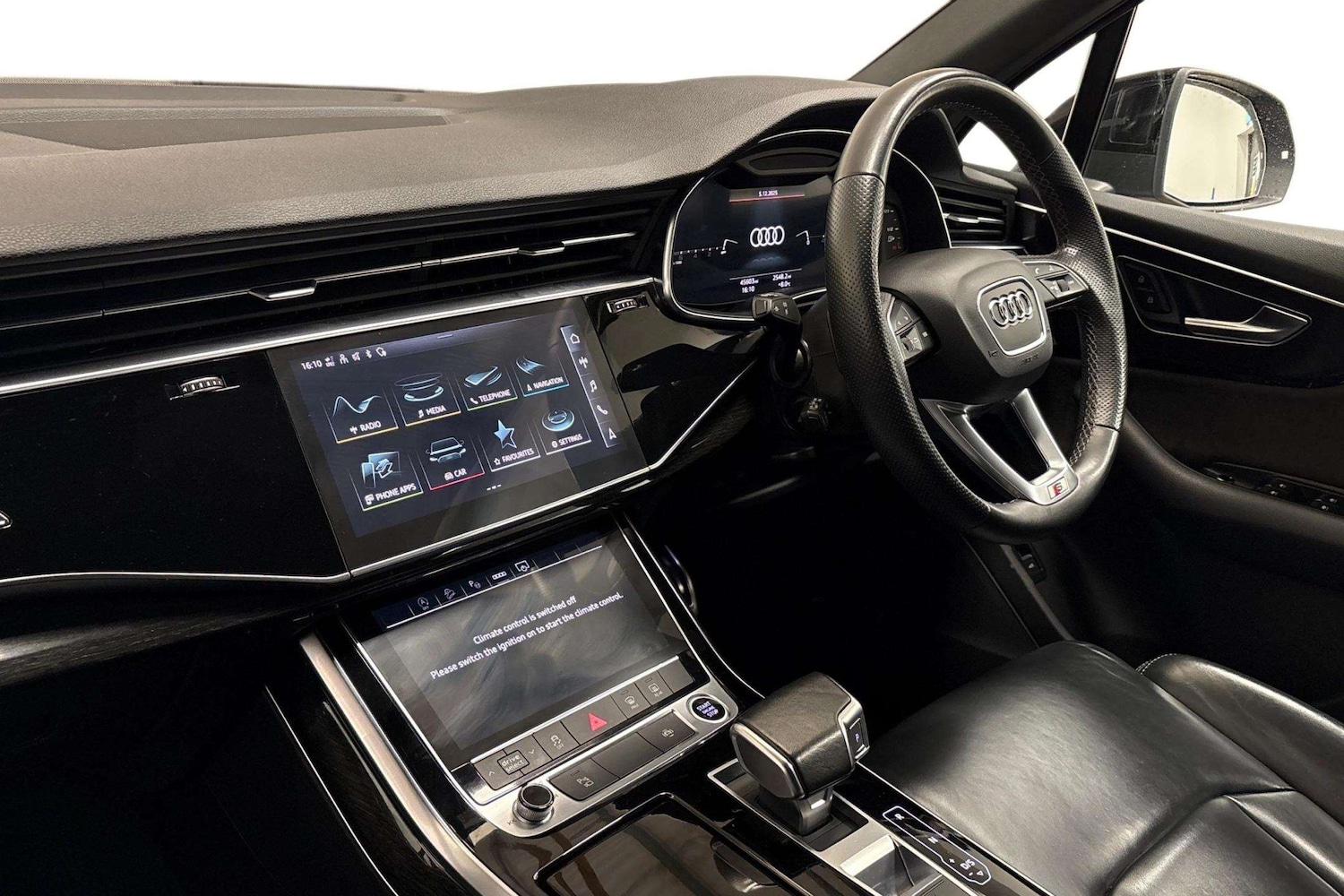 Used Audi Q7 2022 for sale - 77011318: Photo 2