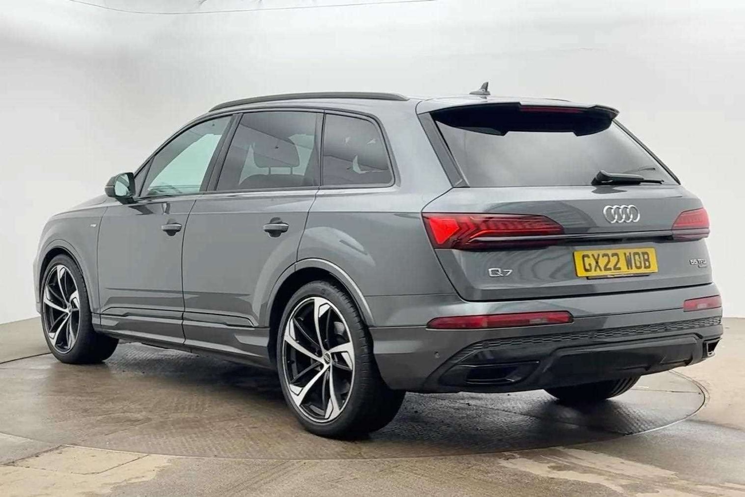 Used Audi Q7 2022 for sale - 77011318: Photo 3