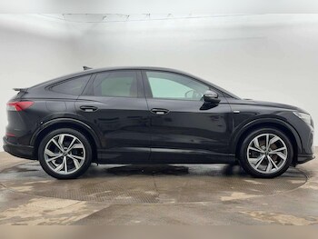 Used Audi Q4 e-tron 2023 for sale - 77553205: Photo