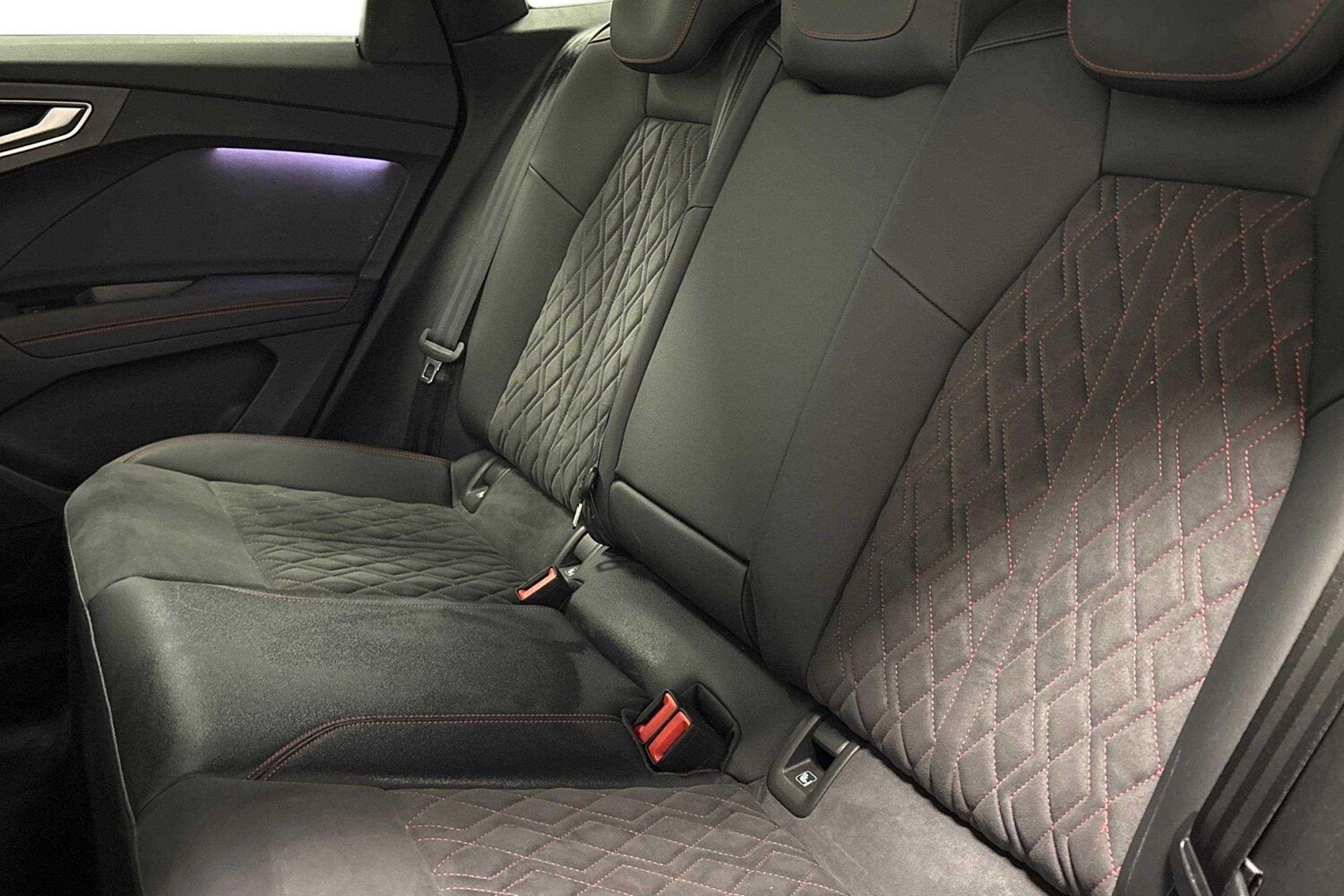 Used Audi Q4 e-tron 2023 for sale - 77553205: Photo 7