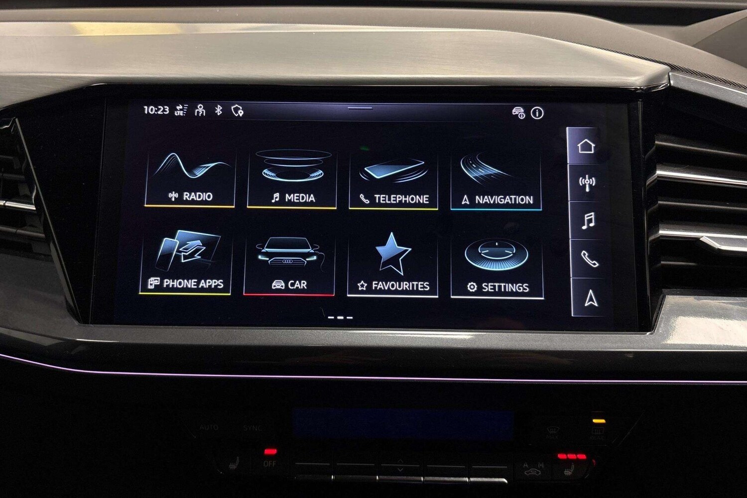 Used Audi Q4 e-tron 2023 for sale - 77553205: Photo 8