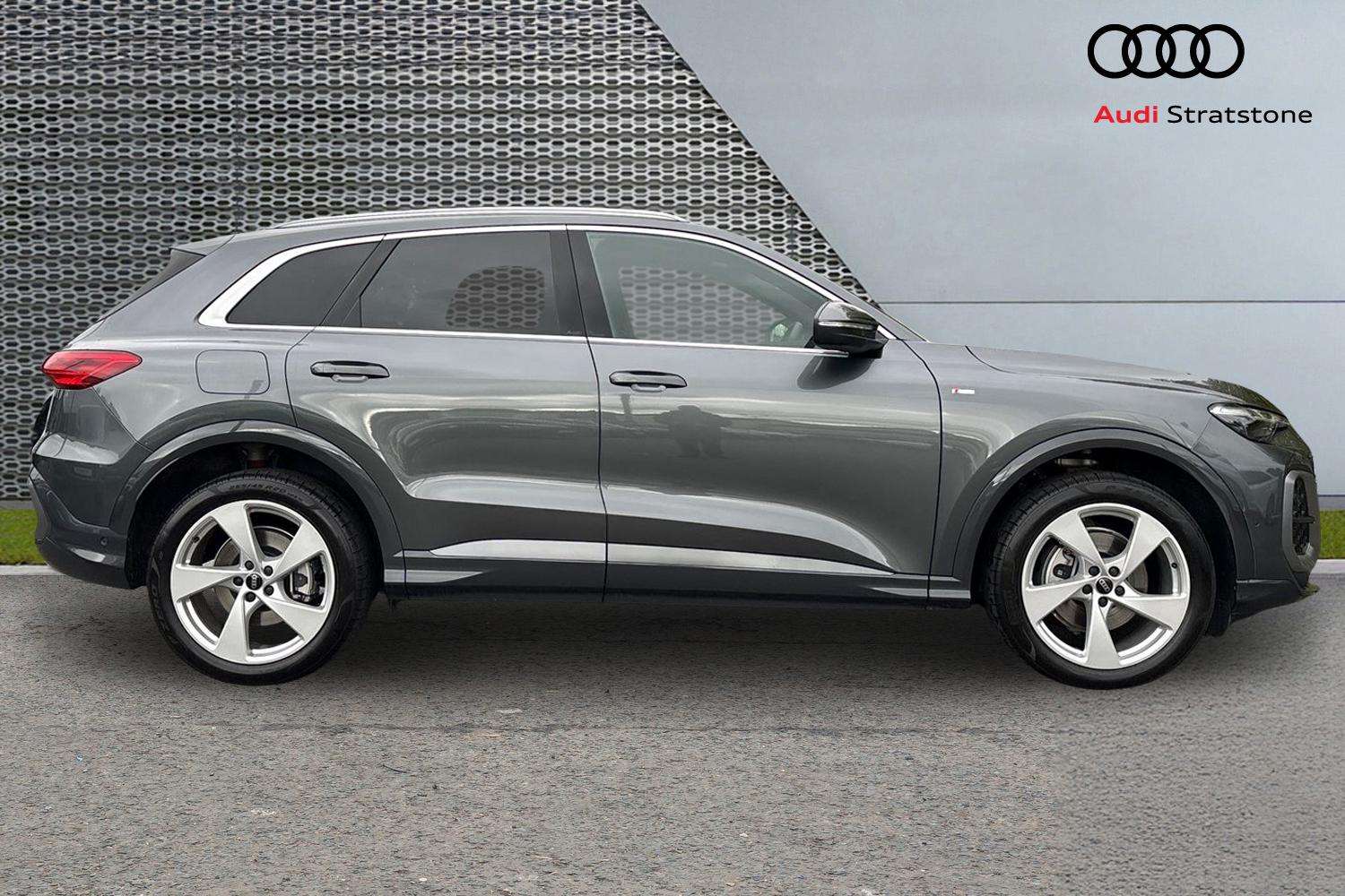 Used Audi Q5 2025 for sale - 76889746: Photo 4