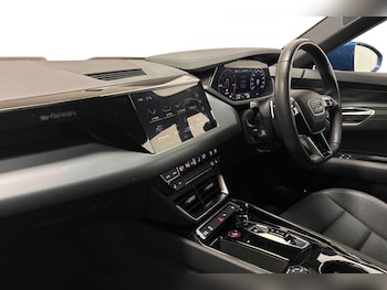 Used Audi e-tron GT 2023 for sale - 79271125: Photo