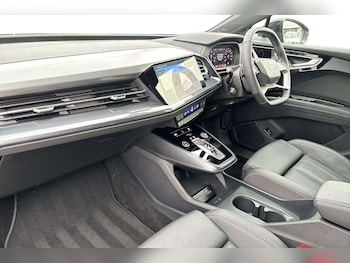 Used Audi Q4 e-tron 2025 for sale - 76761123: Photo
