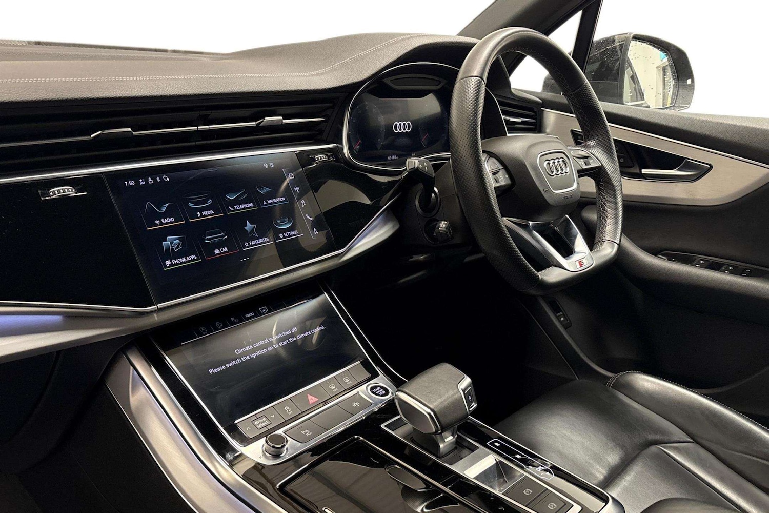 Used Audi Q7 for sale - 77257330: Photo 2