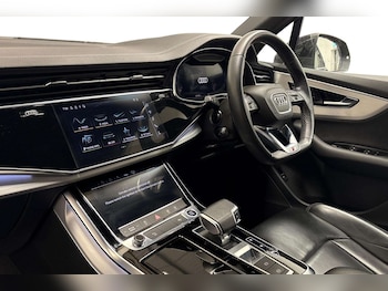 Used Audi Q7 2022 for sale - 77257330: Photo