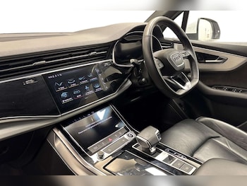 Used Audi Q7 2022 for sale - 77257468: Photo