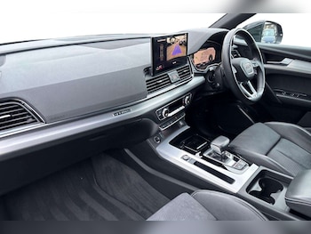 Used Audi Q5 2022 for sale - 76156335: Photo