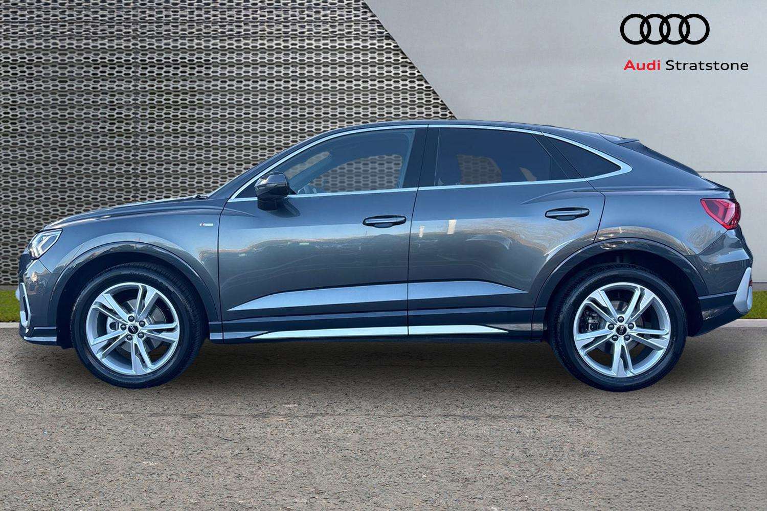 Used Audi Q3 2025 for sale - 77135021: Photo 8