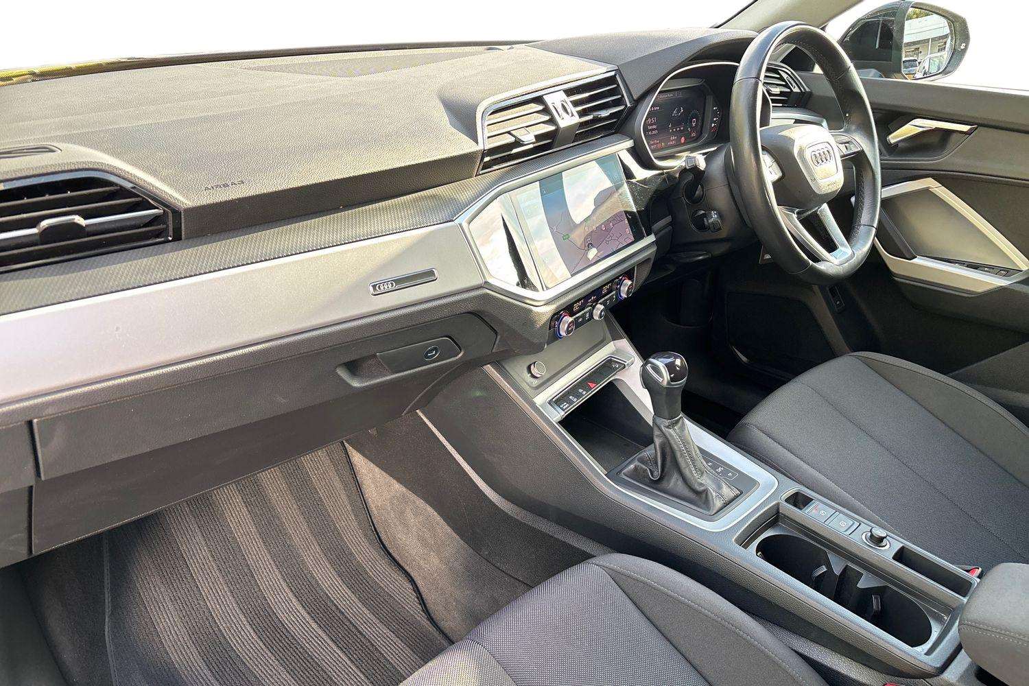 Used Audi Q3 2022 for sale - 76087993: Photo 2