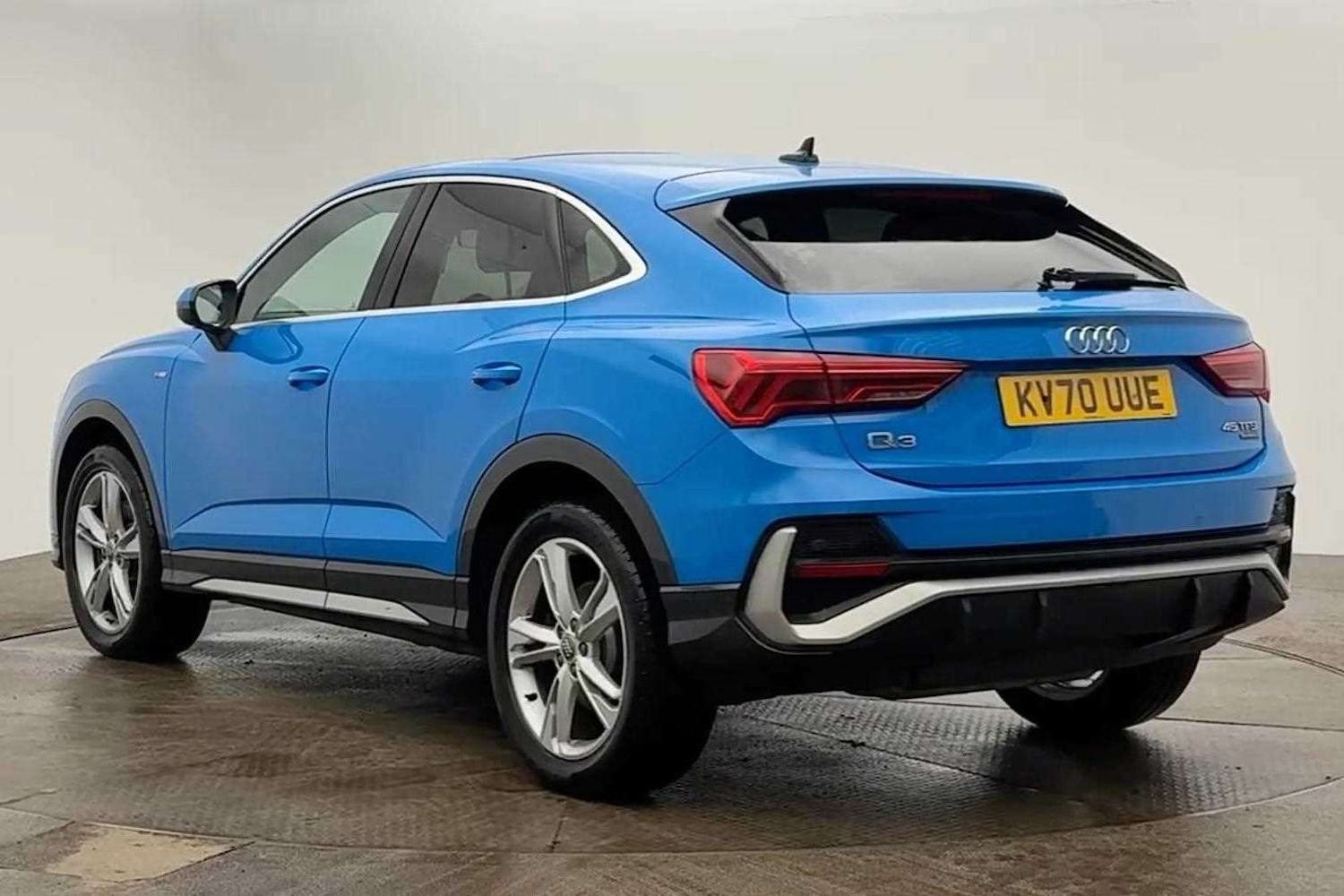 Used Audi Q3 2020 for sale - 77112258: Photo 3