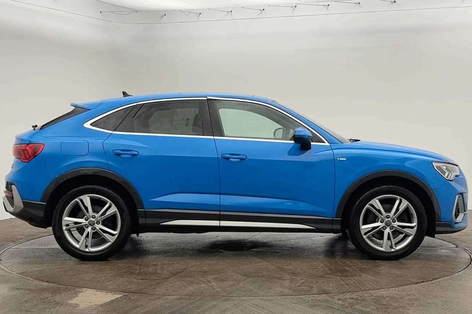 Used Audi Q3 2020 for sale - 77112258: Photo 4