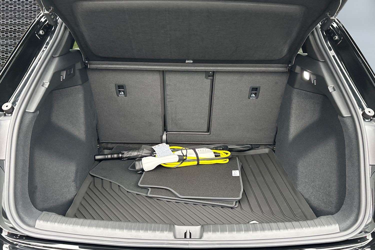 Used Audi Q4 e-tron 2025 for sale - 78010191: Photo 13