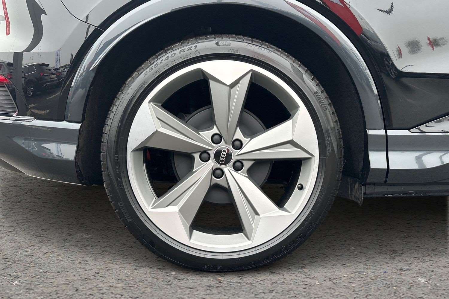 Used Audi Q4 e-tron 2025 for sale - 78010191: Photo 9