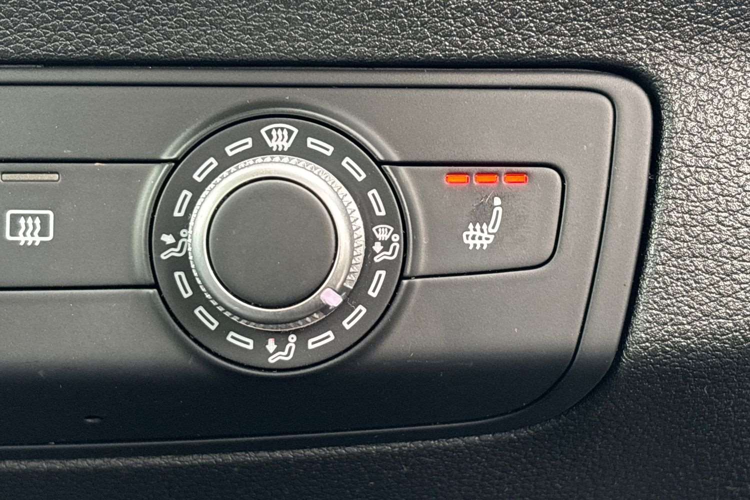 Used Audi Q2 2022 for sale - 76125661: Photo 28