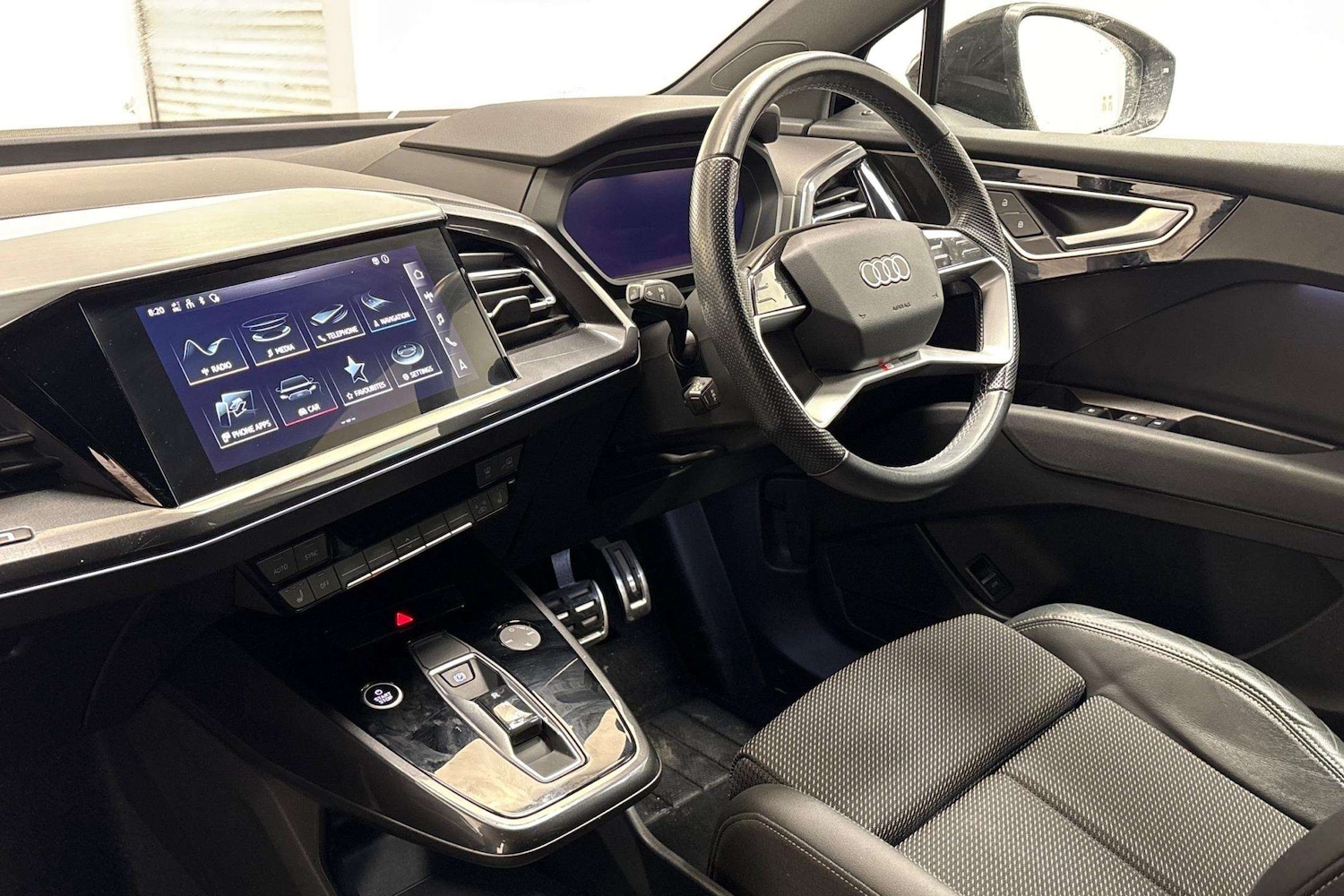 Used Audi Q4 e-tron 2021 for sale - 77206368: Photo 2