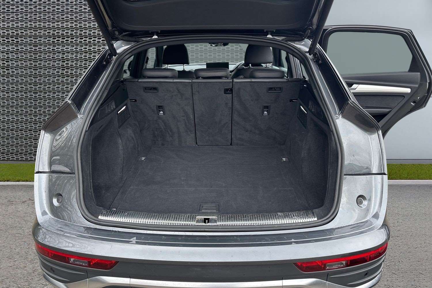 Used Audi Q5 2023 for sale - 77649110: Photo 14