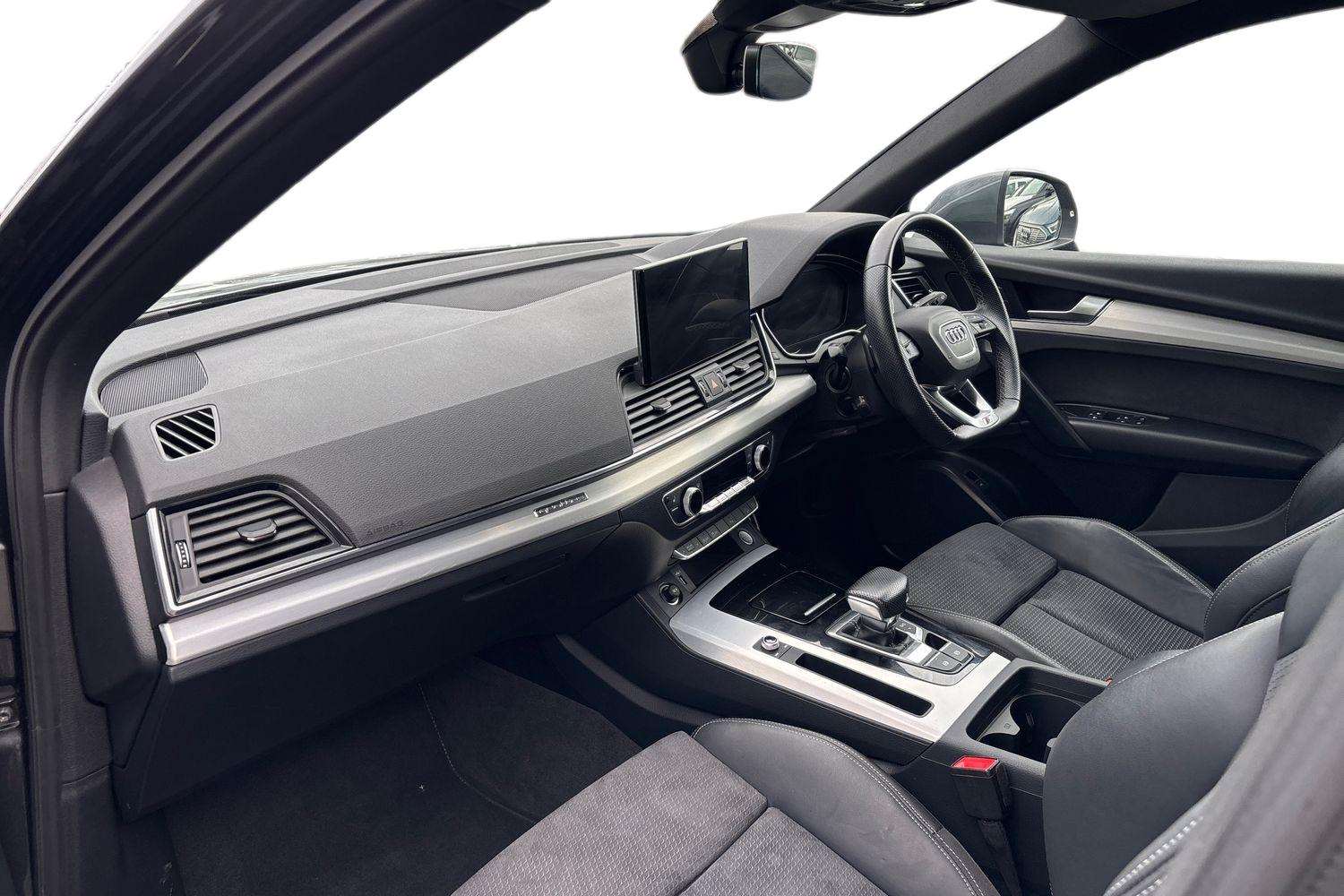 Used Audi Q5 2023 for sale - 77649110: Photo 2