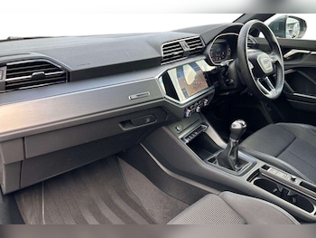 Used Audi Q3 2023 for sale - 76125913: Photo