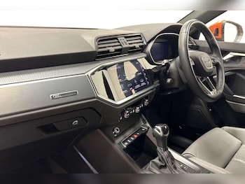 Used Audi Q3 2023 for sale - 79511623: Photo